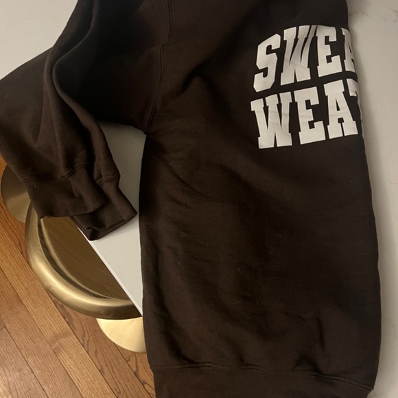 “SWEATER WEATHER” - BRAND NEW! Never Worn - Fun sweatshirt - Picture 5 of 6